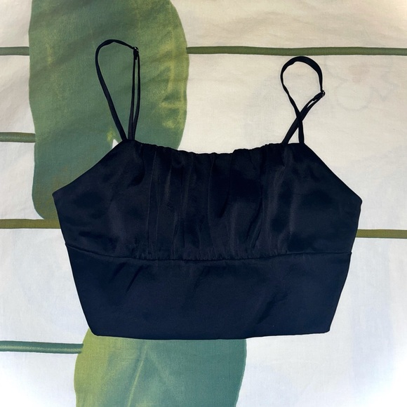 ARITZIA WILFRED Sonnet camisole! - Picture 2 of 4